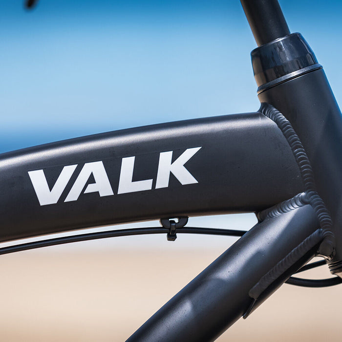 VALK Electric Fat Tyre Cruiser Bike, eBike with Throttle, Matte Black