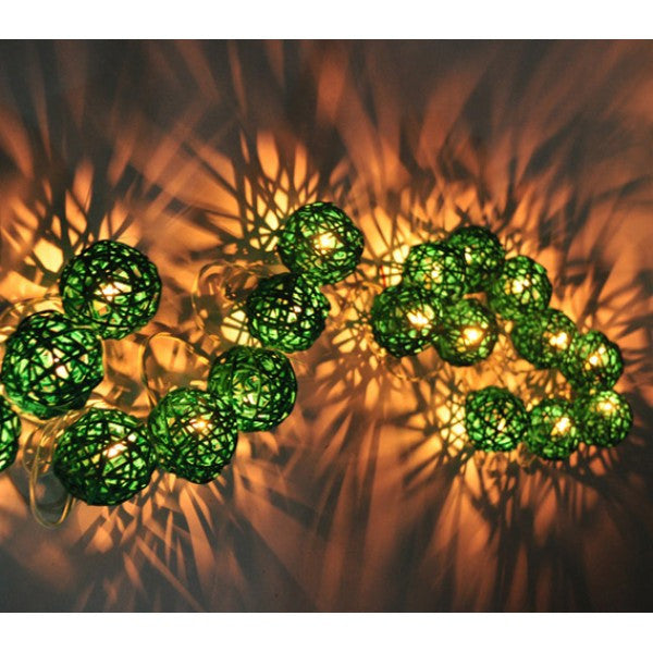 1 Set of Green 5cm Rattan Cane 50 Ball Battery Powered LONG 5m String Lights Christmas Gift Home Wedding Party Bedroom Decoration Table Centrepiece