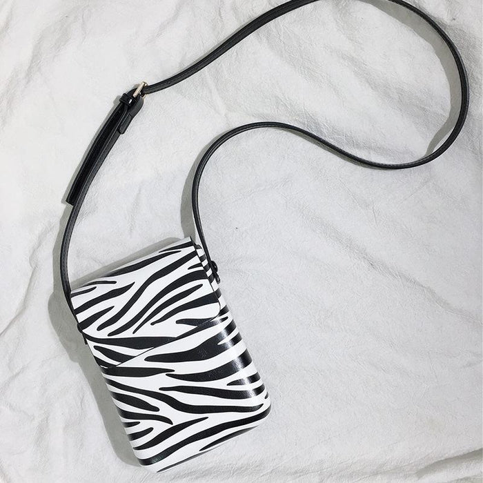 Zebra Pattern Crossbody Phone Bag Versatile & Fashionable