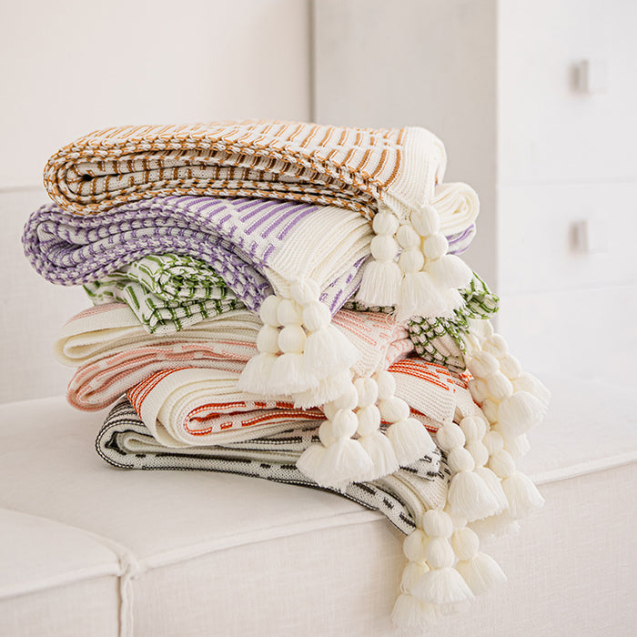Pink and Beige Diamond Pattern Soft Cozy Knit Throw Blanket with Tassels - Geometric Pattern Lightweight Acrylic Blanket for Sofa Couch Bed, 130x150cm